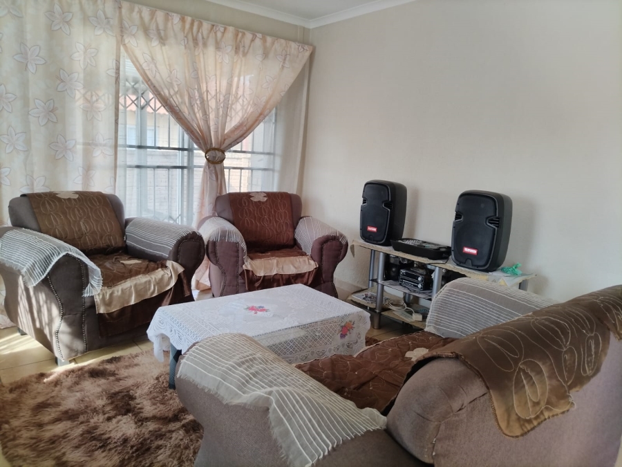 3 Bedroom Property for Sale in Waterkloof North West